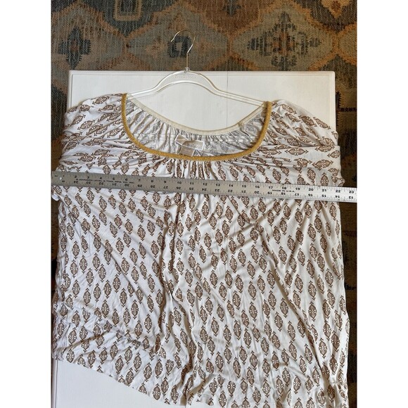 Michael Kors Gold Geometric Print Top Gold Neckline Trim, Size M - Picture 16 of 16